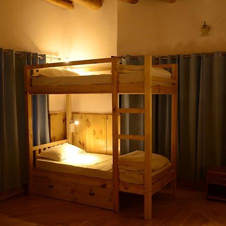Raybo Hostel ليه المظهر الخارجي الصورة