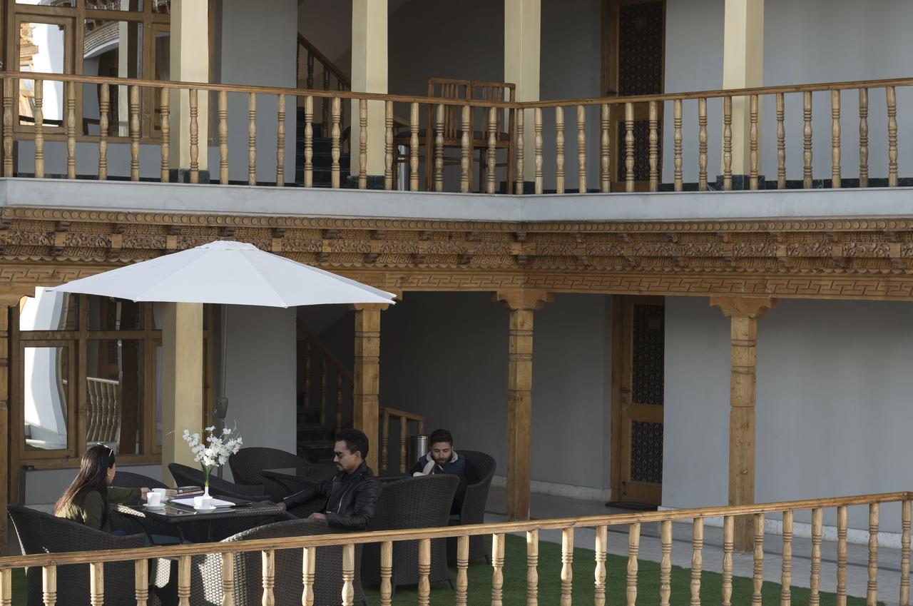 Raybo Hostel ليه المظهر الخارجي الصورة