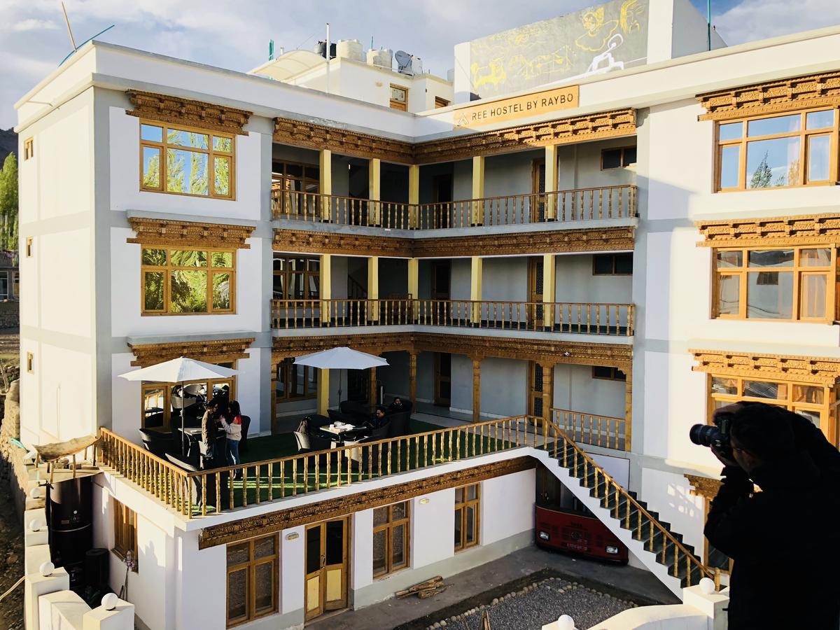 Raybo Hostel ليه المظهر الخارجي الصورة